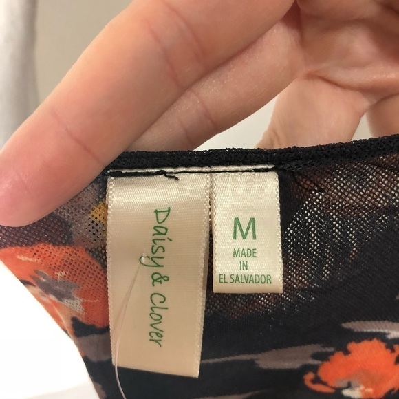 Daisy & Clover Floral Fit & Flare Top Medium Women - Picture 4 of 7